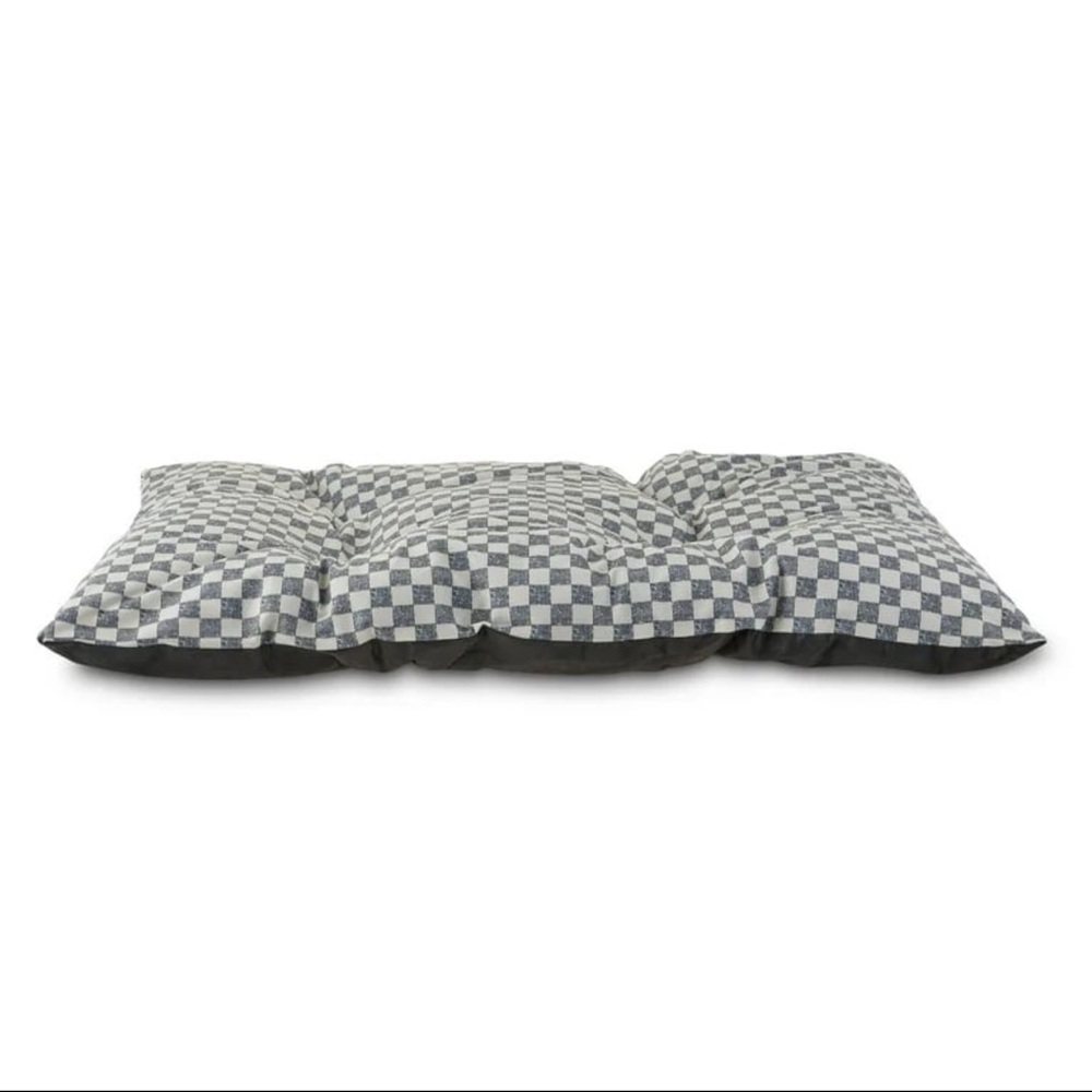 Vibrant Life Tufted 35" x 27" Machine Washable Checkered Dog Bed Pillow NWT